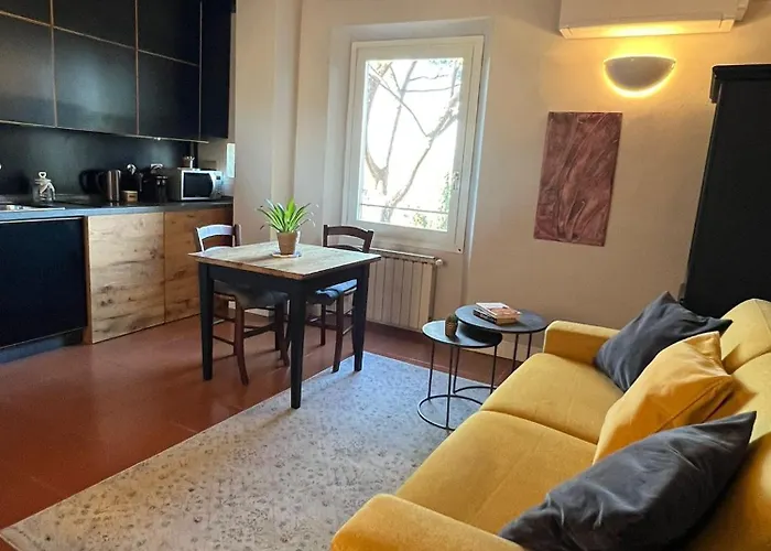 Appartement In The Window *